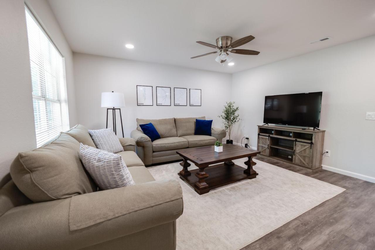 Trailside Townhouse - Close To Downtown & Bike Trails Bentonville Exteriör bild