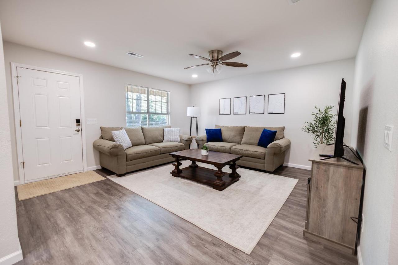 Trailside Townhouse - Close To Downtown & Bike Trails Bentonville Exteriör bild
