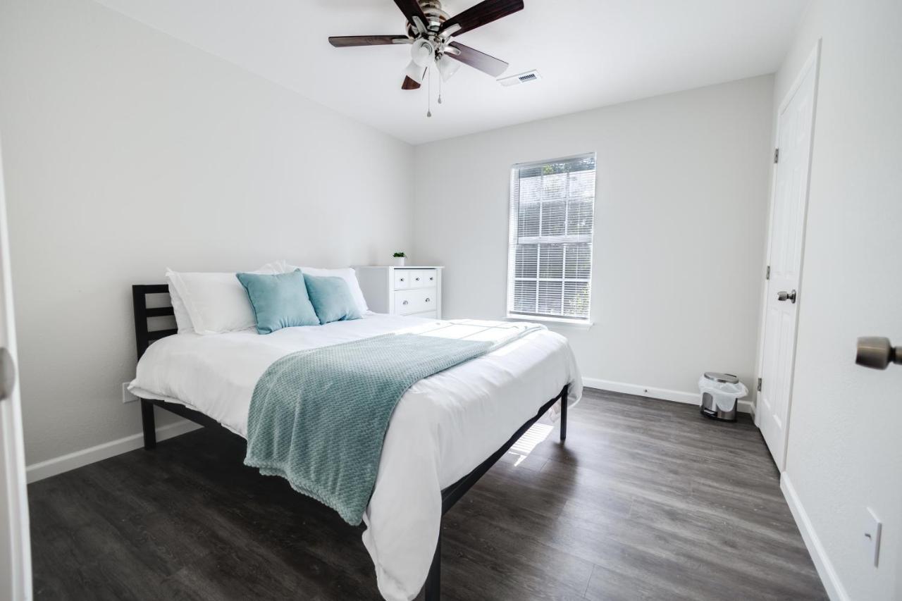 Trailside Townhouse - Close To Downtown & Bike Trails Bentonville Exteriör bild